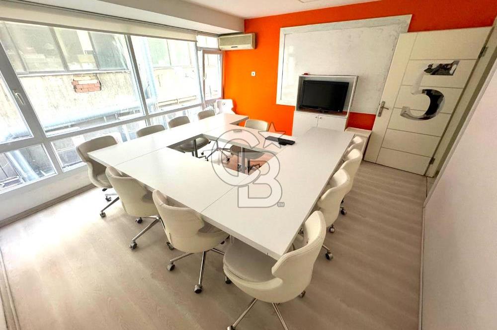 KARŞIYAKA ÇARŞININ KALBİ, DENİZ MANZARALI, SATILIK 330 m2 İŞYERİ