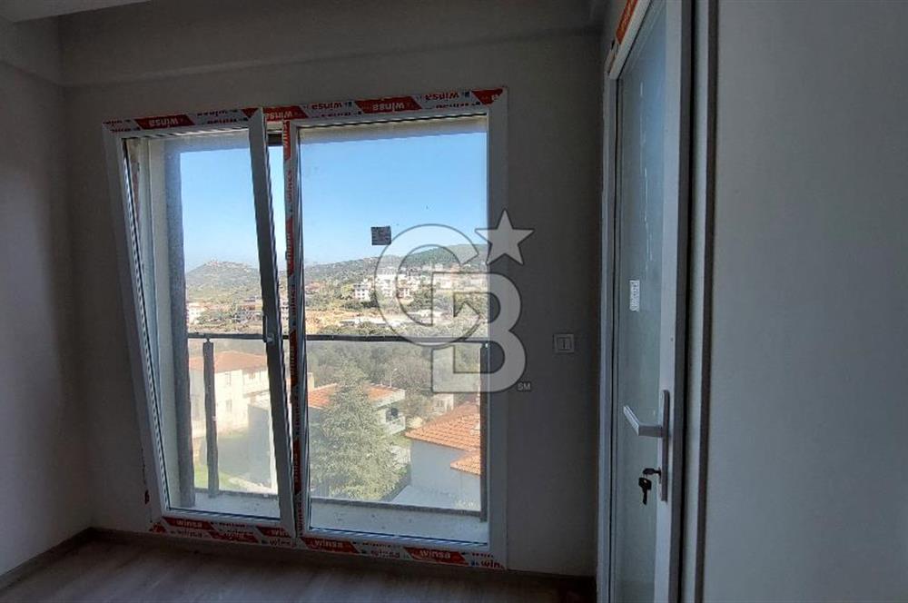 İZMİR YENİFOÇA GLORİA SİTESİ SATILIK 60 M2 TERASLI,2+1 DAİRE CB-PH