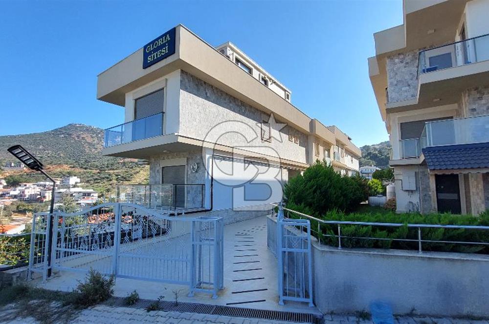 İZMİR YENİFOÇA GLORİA SİTESİ SATILIK 60 M2 TERASLI,2+1 DAİRE CB-PH