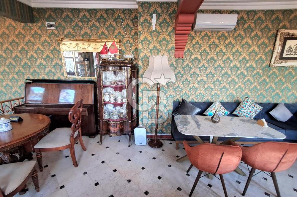Balat'ta ana cadde üzerinde, deniz manzaralı devren kiralık cafe & restaurant