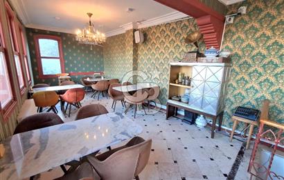 Balat'ta ana cadde üzerinde, deniz manzaralı devren kiralık cafe & restaurant