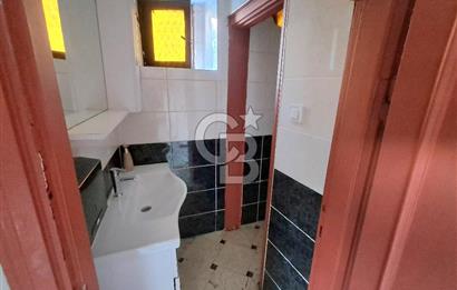 Balat'ta ana cadde üzerinde, deniz manzaralı devren kiralık cafe & restaurant