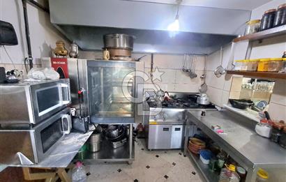 Balat'ta ana cadde üzerinde, deniz manzaralı devren kiralık cafe & restaurant