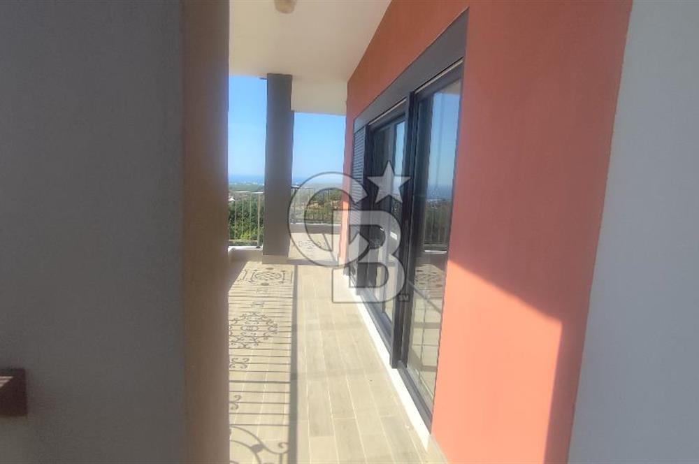 Alanya İncekumda Deniz Manzaralı Müstakil 7+3 Havuzlu Villa 