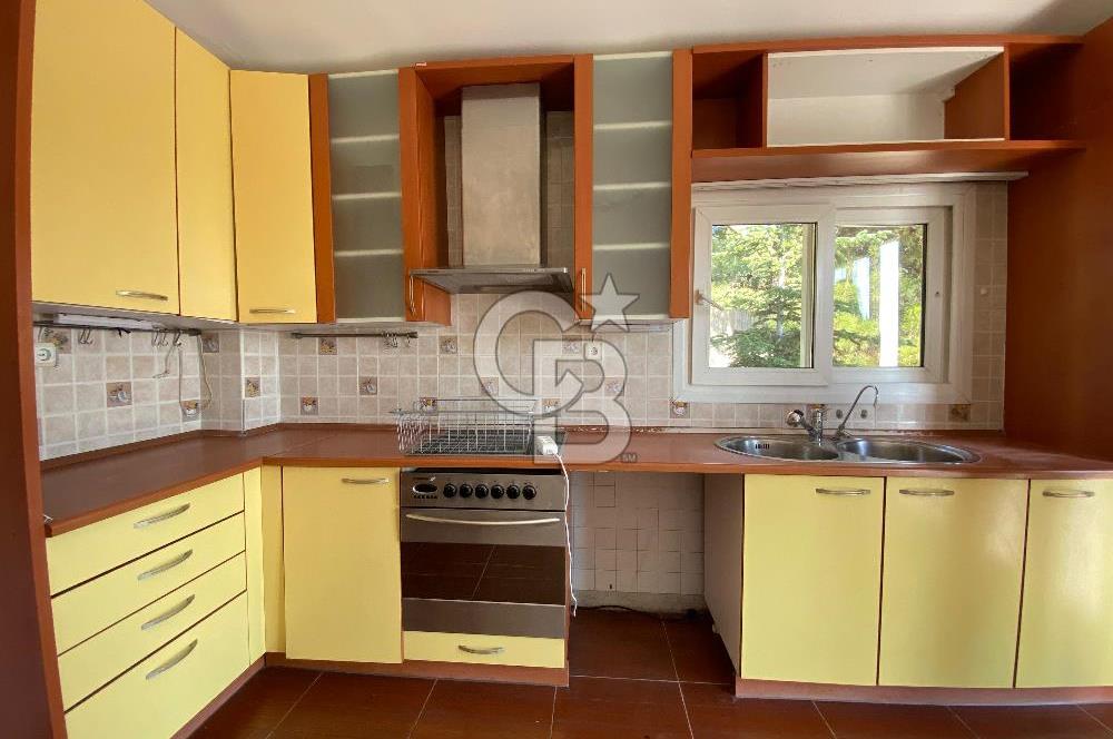 Bornova Yakaköy Doktorlar Sitesinde 5+1 Dubleks Kiralık Villa