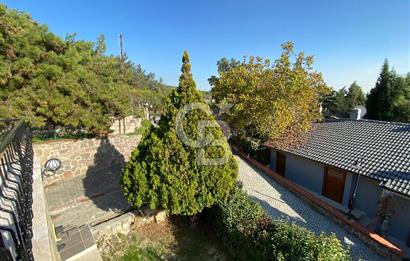 Bornova Yakaköy Doktorlar Sitesinde 5+1 Dubleks Kiralık Villa