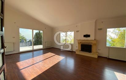 Bornova Yakaköy Doktorlar Sitesinde 5+1 Dubleks Kiralık Villa
