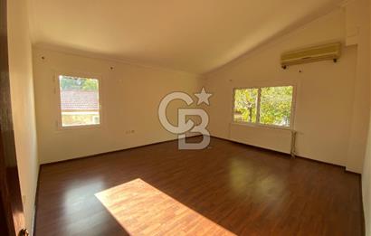 Bornova Yakaköy Doktorlar Sitesinde 5+1 Dubleks Kiralık Villa