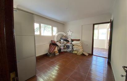 Bornova Yakaköy Doktorlar Sitesinde 5+1 Dubleks Kiralık Villa