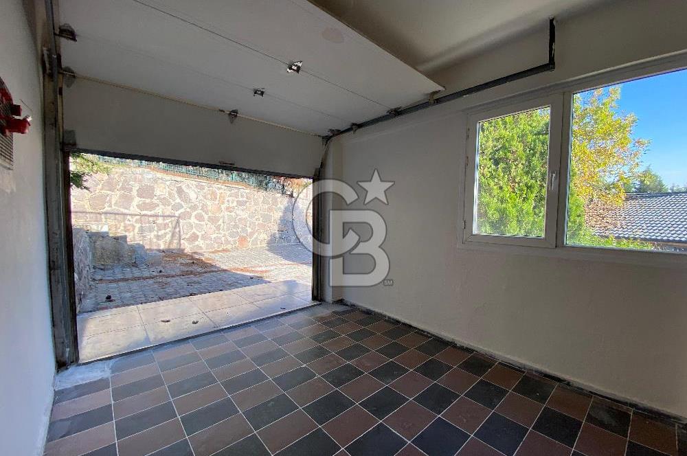 Bornova Yakaköy Doktorlar Sitesinde 5+1 Dubleks Kiralık Villa