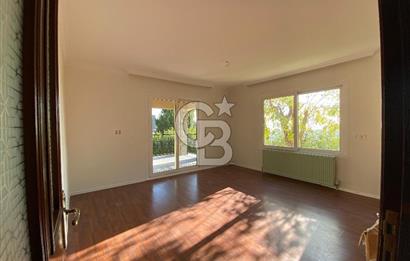 Bornova Yakaköy Doktorlar Sitesinde 5+1 Dubleks Kiralık Villa