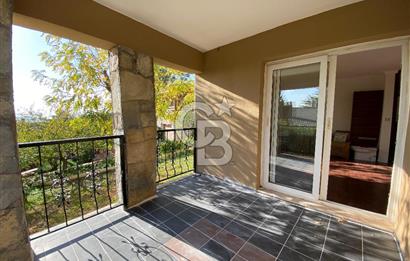 Bornova Yakaköy Doktorlar Sitesinde 5+1 Dubleks Kiralık Villa