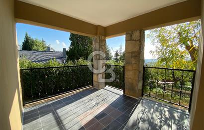 Bornova Yakaköy Doktorlar Sitesinde 5+1 Dubleks Kiralık Villa