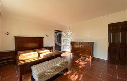 Bornova Yakaköy Doktorlar Sitesinde 5+1 Dubleks Kiralık Villa