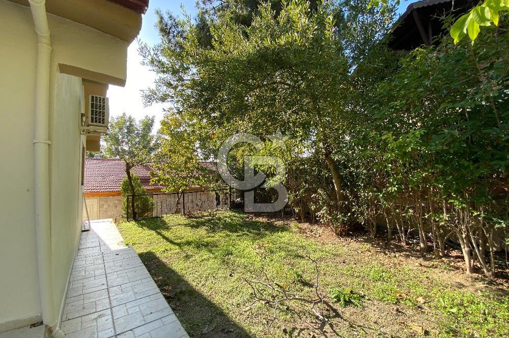 Bornova Yakaköy Doktorlar Sitesinde 5+1 Dubleks Kiralık Villa