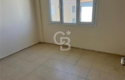 Yenifoça Ana Cadde Üzeri Merkezi Konumda 3+1 Kiralık Daire