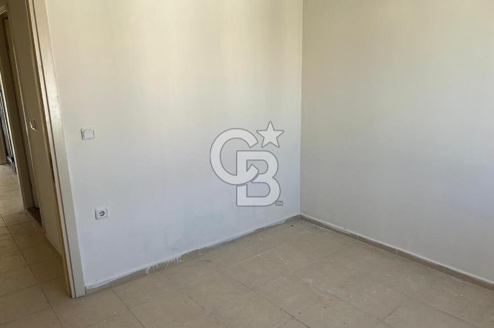 Yenifoça Ana Cadde Üzeri Merkezi Konumda 3+1 Kiralık Daire