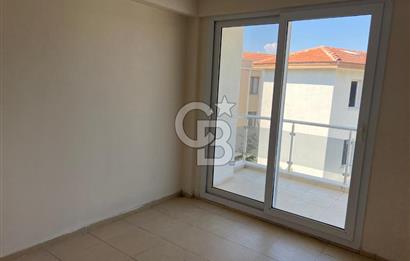 Yenifoça Ana Cadde Üzeri Merkezi Konumda 3+1 Kiralık Daire