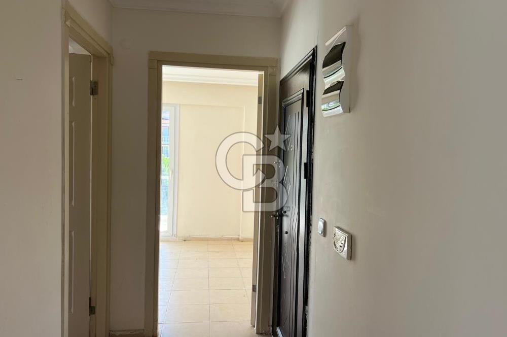 Yenifoça Ana Cadde Üzeri Merkezi Konumda 3+1 Kiralık Daire