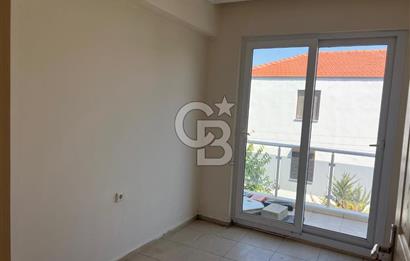 Yenifoça Ana Cadde Üzeri Merkezi Konumda 3+1 Kiralık Daire