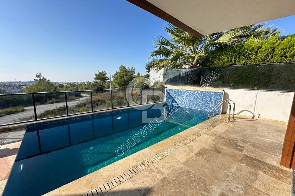 KUŞADASI SOĞUCAK YOLA YAKIN FULL DENİZ MANZARLI VİLLA