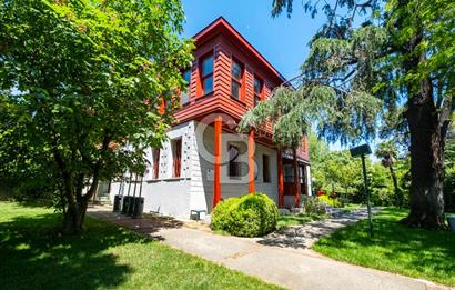 ALTUNİZADE MESA KORU EVLERİ, OTURUMA HAZIR, ÖZEL TASARIM 4+1 SATILIK DAİRE