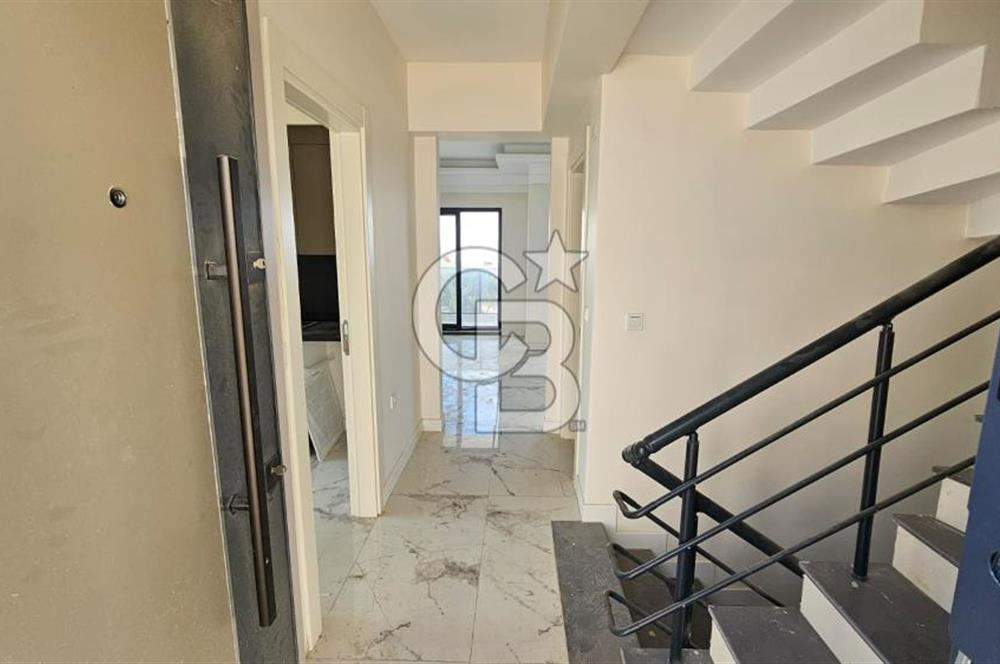 ÇANAKKALE İNTEPE'DE BOĞAZ MANZARALI KİRALIK VİLLA