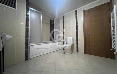 LAPSEKİ AYDOĞAN PLAZA’DA ANAYOLA CEPHE  MERKEZİ KONUM  TERASLI GENİŞ 3+1 SATILIK DAİRE