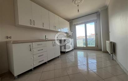 LAPSEKİ AYDOĞAN PLAZA’DA ANAYOLA CEPHE  MERKEZİ KONUM  TERASLI GENİŞ 3+1 SATILIK DAİRE