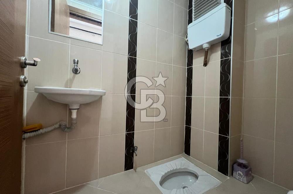 LAPSEKİ AYDOĞAN PLAZA’DA ANAYOLA CEPHE  MERKEZİ KONUM  TERASLI GENİŞ 3+1 SATILIK DAİRE