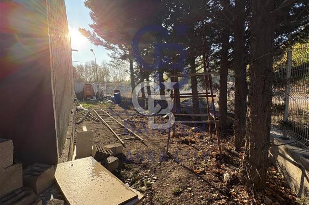 SAMSUN YOLU ÜZERİNDE BENZİN İSTASYONU İÇİNDE 350 m² KİRALIK DÜKKAN