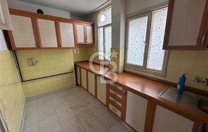 NECATİBEY CADDESİ ÜZERİNDE 3+1 GENİŞ KULLANIMLI SATILIK İŞ YERİ!