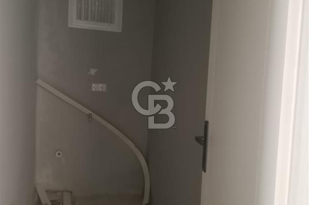 YENİMAHALLE’DE SATILIK YENİLENMİŞ 2+1 DAİRE