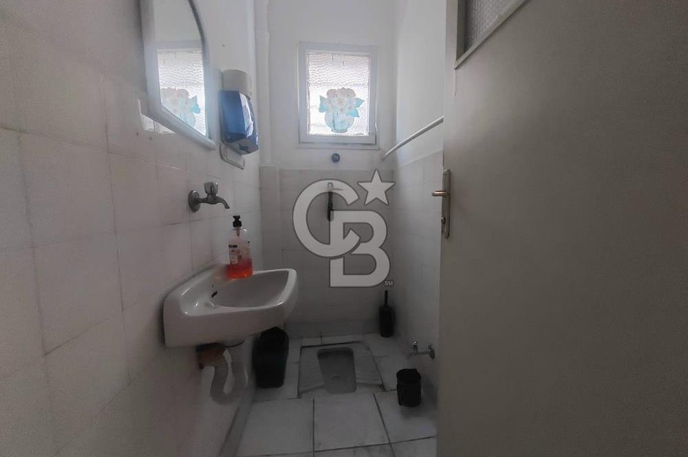 NECATİBEY CADDESİ ÜZERİNDE 3+1 GENİŞ KULLANIMLI SATILIK İŞ YERİ!