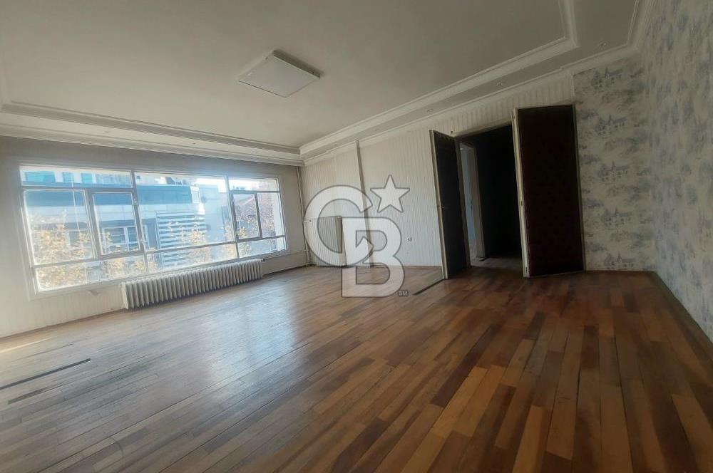 NECATİBEY CADDESİ ÜZERİNDE 3+1 GENİŞ KULLANIMLI SATILIK İŞ YERİ!