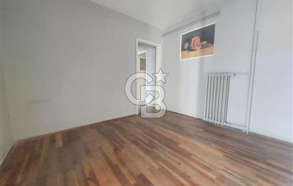 NECATİBEY CADDESİ ÜZERİNDE 3+1 GENİŞ KULLANIMLI SATILIK İŞ YERİ!