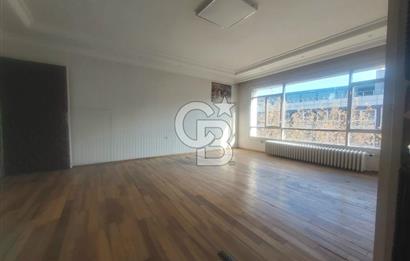 NECATİBEY CADDESİ ÜZERİNDE 3+1 GENİŞ KULLANIMLI SATILIK İŞ YERİ!