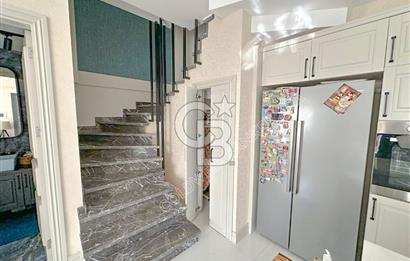 İZMİR GÜZELBAHÇE’DE 3+1 KÖŞE KONUMLU BAHÇE DUBLEKSİ