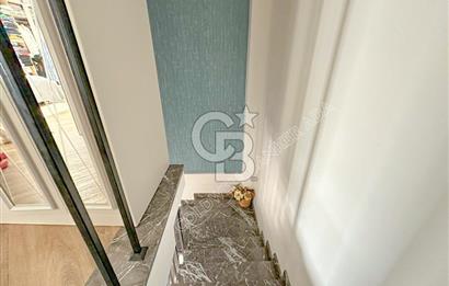 İZMİR GÜZELBAHÇE’DE 3+1 KÖŞE KONUMLU BAHÇE DUBLEKSİ