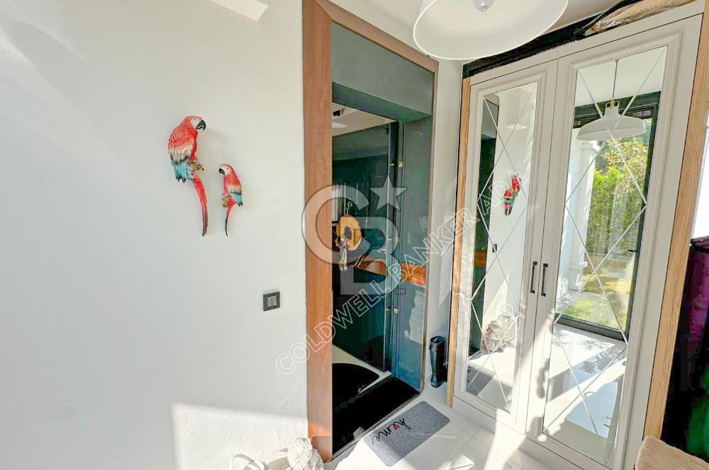 İZMİR GÜZELBAHÇE’DE 3+1 KÖŞE KONUMLU BAHÇE DUBLEKSİ