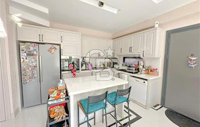 İZMİR GÜZELBAHÇE’DE 3+1 KÖŞE KONUMLU BAHÇE DUBLEKSİ