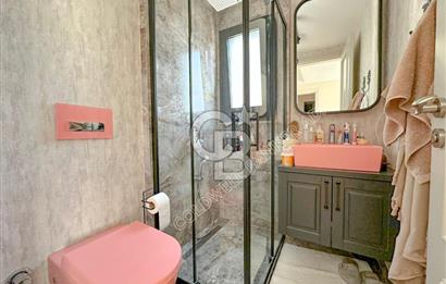 İZMİR GÜZELBAHÇE’DE 3+1 KÖŞE KONUMLU BAHÇE DUBLEKSİ