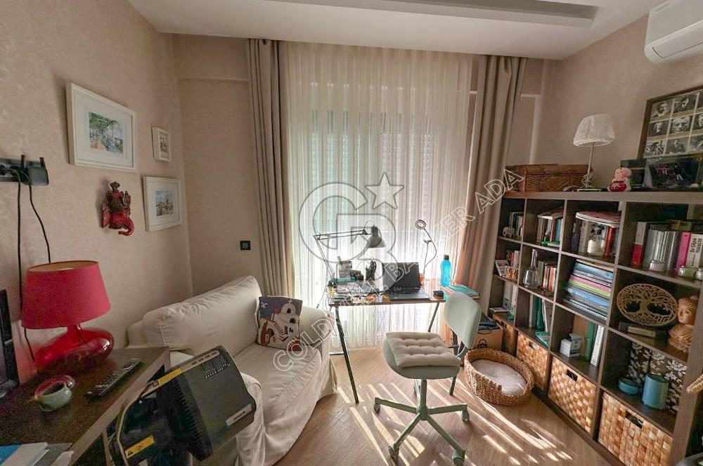 İZMİR GÜZELBAHÇE’DE 3+1 KÖŞE KONUMLU BAHÇE DUBLEKSİ