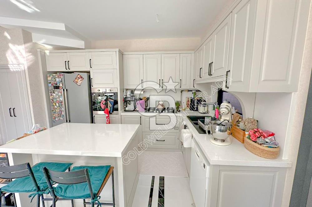 İZMİR GÜZELBAHÇE’DE 3+1 KÖŞE KONUMLU BAHÇE DUBLEKSİ