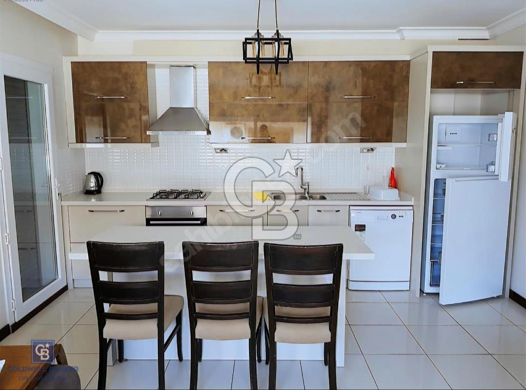 ÇEŞME ÇİFTLİKKÖY DE KİRALIK 2 BANYOLU 2+1 DAİRE