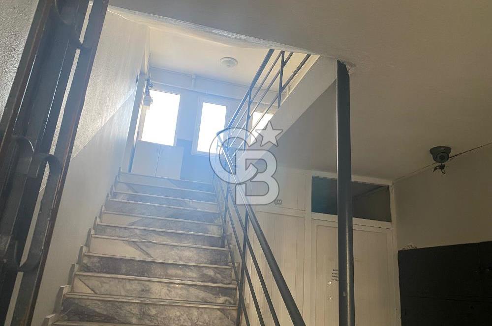 Evka-3 Borkop sitesinde Satılık 3+1 Kiilerli 3 Balkonlu Ferah Daire 