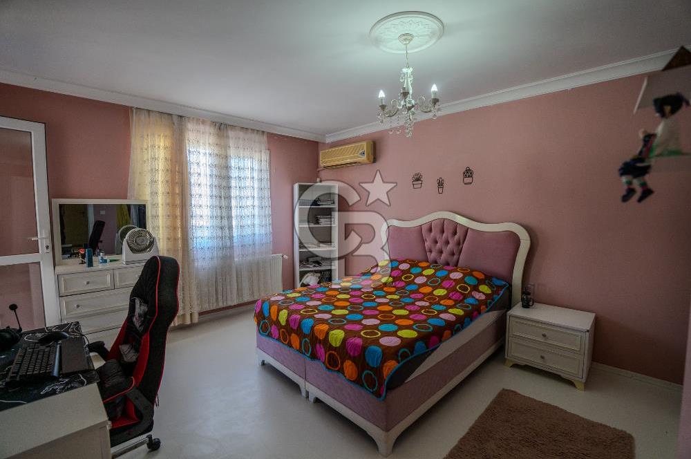 SEYREK VİLLAKENT'TE CADDE CEPHELİ LÜKS 5+1 KİRALIK VİLLA