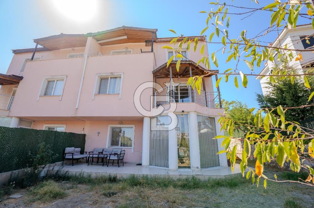 SEYREK VİLLAKENT'TE CADDE CEPHELİ LÜKS 5+1 KİRALIK VİLLA