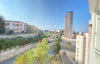 Narlıdere site içinde deniz manzaralı 3+1 Satılık daire