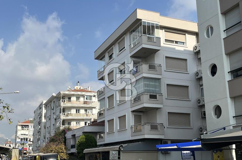 Bostanlı Merkezde Satılık 3+1 Daire